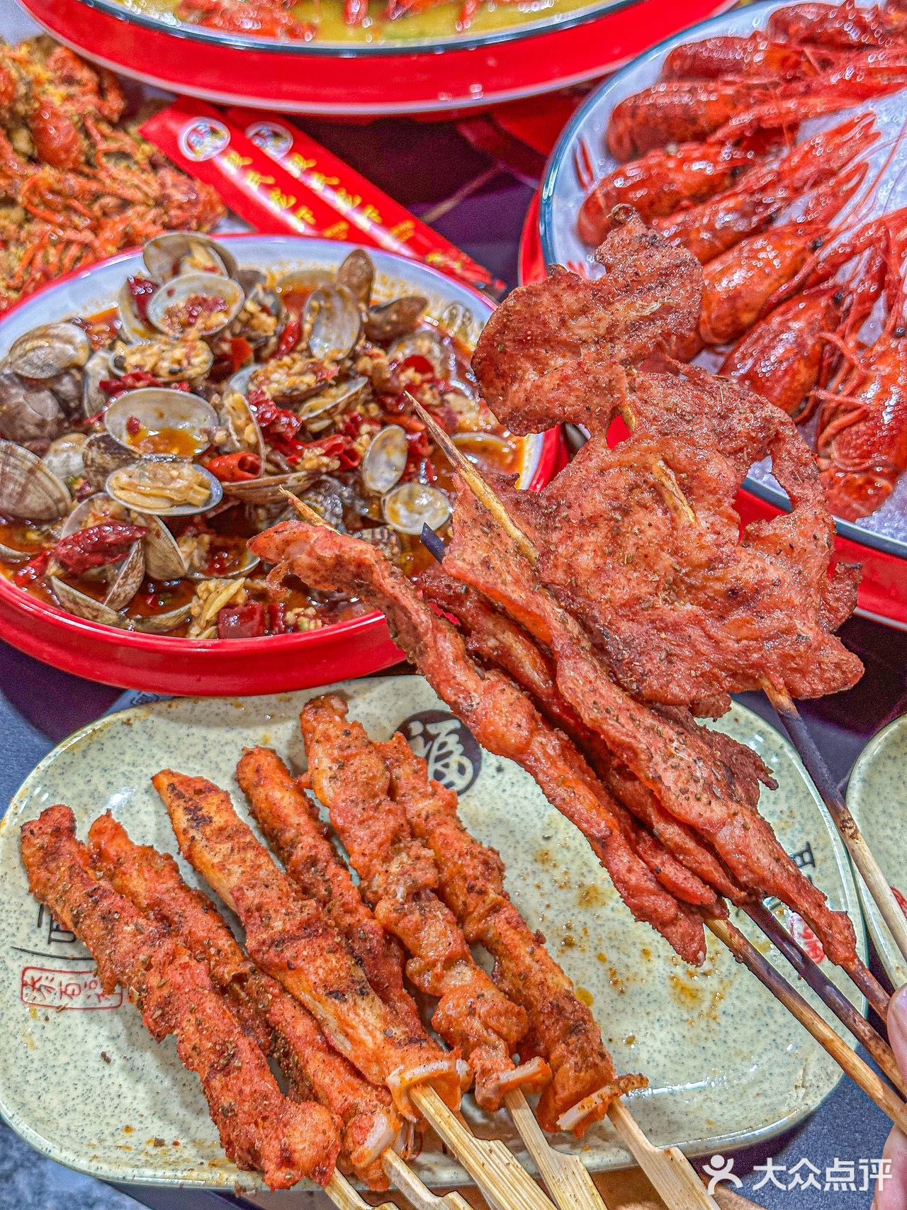 🔥段氏龙虾·大连路店夜宵新宠，美味不容错过！🦞
