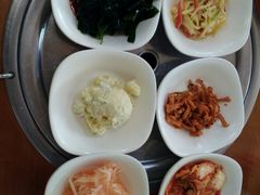 -亲昵春川鸡排(韩国美食街店)