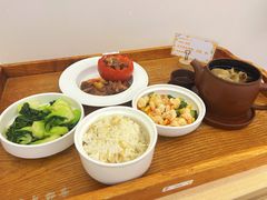 -雪梅月子中心(华侨城店)