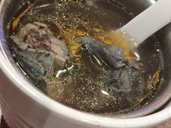 茶树菇乌鸡汤-陈光记烧腊(长寿路店)