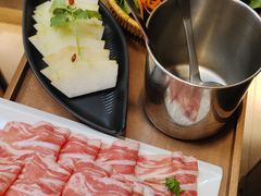 -老牌坊云南鱼豆花火锅(哈西万达店)