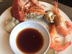 -大中华希尔顿酒店-念自助餐·嗨啤·小龙虾
