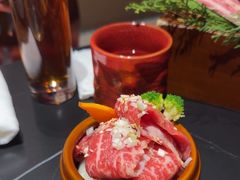 -山川小町·极番烧肉(新地假日广场店)