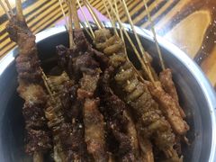 -阿姨小肉摊(同济西苑店)