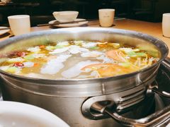 酸萝卜鸭架汤-守柴炉烤鸭(科华中路王府井店)