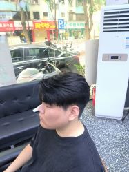 点击看大图 -藤野造型专业烫染接发