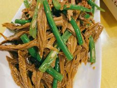 黑腐竹拌翠柳-李记搅团•非遗陕菜(三桥店)