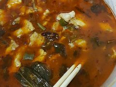 -金良酸菜鱼(宁海路总店)