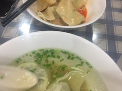 -潘国仙耳光馄饨(黄家阙路店)