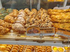纯脂巧克力牛角面包-味多美(民星路店)