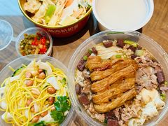 -裕新楼粉面馆·石磨手工粉(四方坪店)