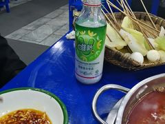 唯怡豆奶-马路边边·成都串串(翠柏路店)