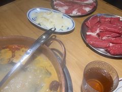 -洱火云南酸菜牛肉火锅(石景山当代商城店)