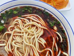 -陆元丰·兰州纯汤牛肉面(自强西路店)