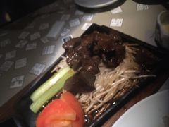 铁锄牛肉-穹六人间 people 6(岳阳路店)