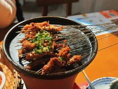 -包整·丝娃娃(一览甲秀楼风景店)