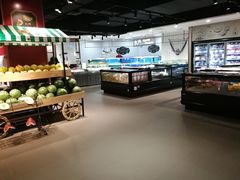 -中百仓储超市有限公司(越秀星汇维港店)