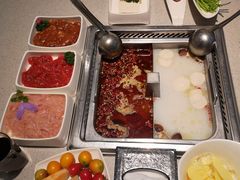 -海底捞火锅(关山保利店)