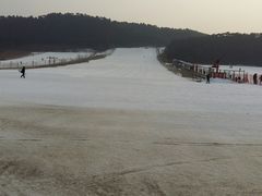 -十三陵雪世界滑雪场