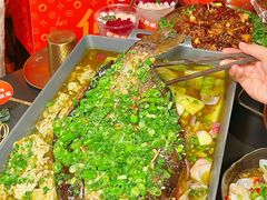 -何师烧烤Pro ·江湖川菜·小龙虾·精酿(太古里旗舰店)