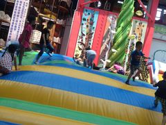 -蒙特利亲子乐园