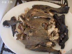 乌骨鸡-东巴谷野生菌火锅餐厅