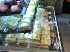 -昆明冠生园·蛋糕·面包(南强街店)