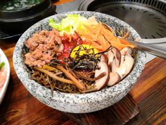 泡菜牛肉石锅拌饭-意成料理