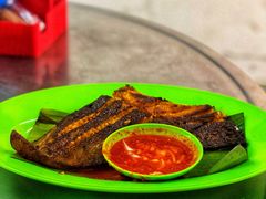 -明记烧鱼美味店