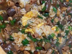 -蚝堡海鲜·威海菜·海肠捞饭·烧烤·亚洲吃蚝公司(幸福门店)