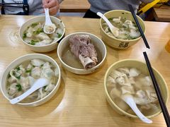 -周震馄饨