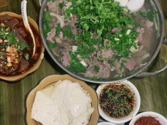 -小杨翘脚牛肉