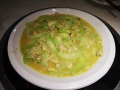 炒丝瓜-邵老爹老杭州白斩鸡·家常菜(建国北路店)