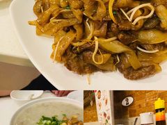 干炒牛河-香港新发烧腊茶餐厅(万象店)