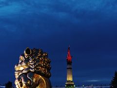 -人民防洪胜利纪念塔