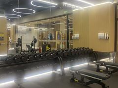 -Z&B Fitness Studio·Gym(前滩L+PLAZA店)