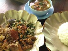 -Warung Babi Guling Ibu Oka 3