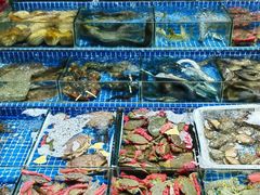 -霞涌市场海鲜摆卖区
