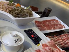 -捞九门海鲜牛肉自助火锅(廉江店)