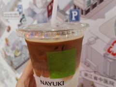 生椰拿铁-奈雪的茶(湖滨银泰in77C区PRO店)