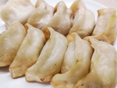 蟹粉锅贴-王家沙点心店(南京西路总店)