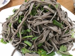 -溢心园香河肉饼总店