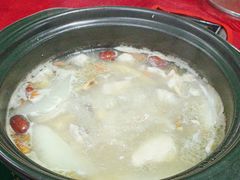 -花苑美食横琴生蚝火锅(拱北粤华路店)