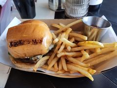 鹅肝牛肉汉堡-Cooking Man(中懋天地店)