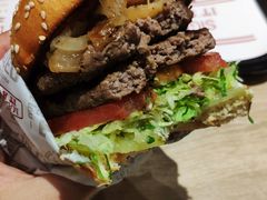 -The Habit Burger Grill 哈比特汉堡(爱琴海店)