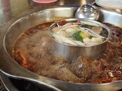 -金鼎雪山牦牛杂火锅(理县总店)