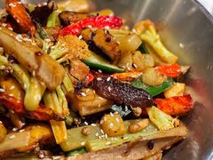 干锅牛蛙-渔语鱼酸菜鱼新川菜(来福士店)