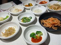 餐前小菜-本家韩国烤肉(青岛万象城店)