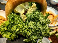 -醉董牛川派鲜肉自选火锅(烟台店)