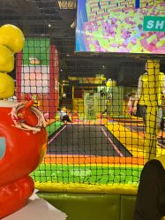 -蹦蹦跳跳(新奥购物中心店)